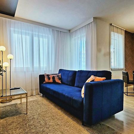 Park Apartament Z Duzym Tarasem - Proplace กอร์ซุฟเวียลคอปอลสกี ภายนอก รูปภาพ