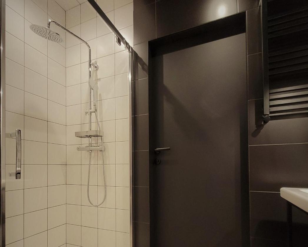 Park Apartament Z Duzym Tarasem - Proplace กอร์ซุฟเวียลคอปอลสกี ภายนอก รูปภาพ
