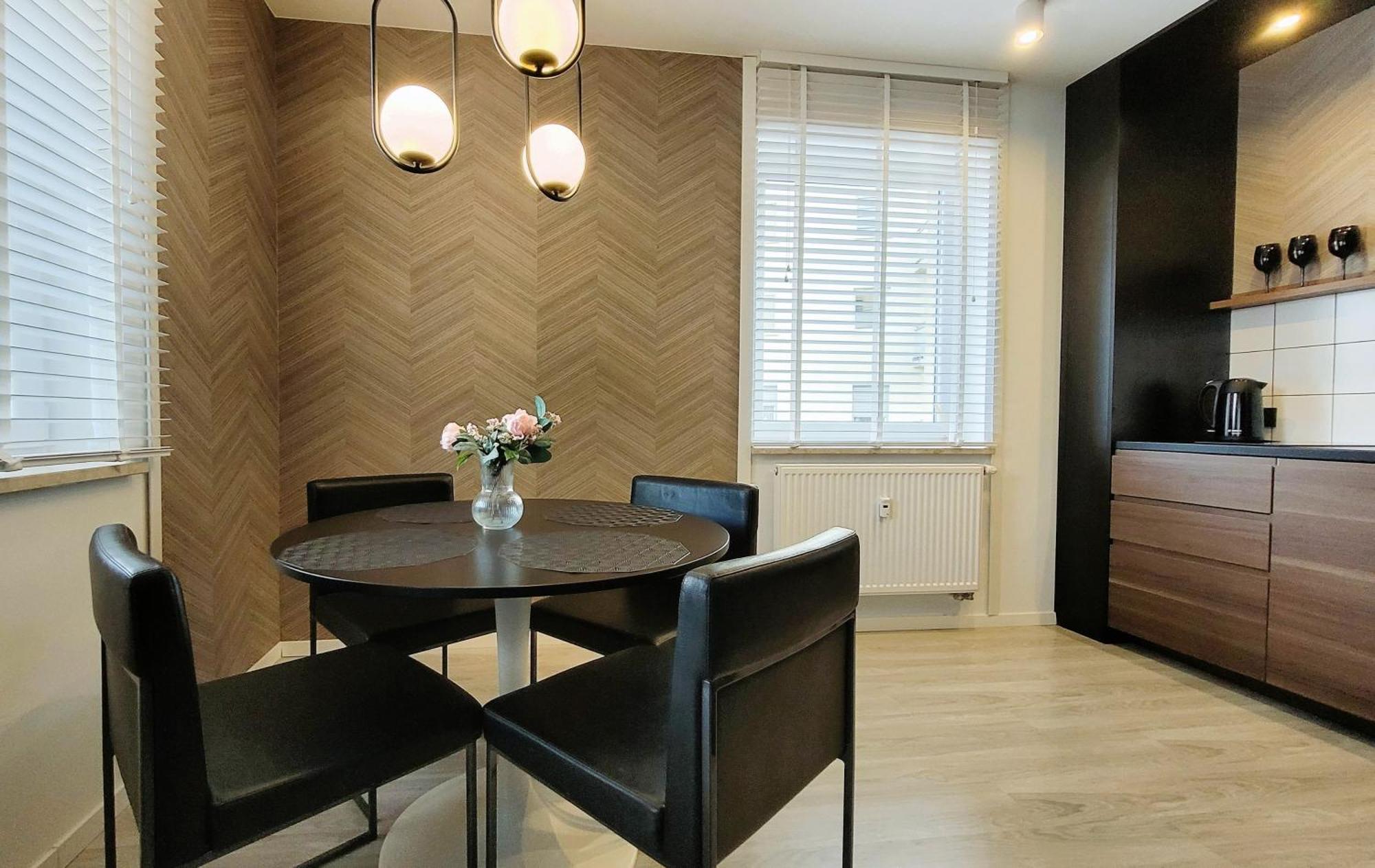 Park Apartament Z Duzym Tarasem - Proplace กอร์ซุฟเวียลคอปอลสกี ภายนอก รูปภาพ